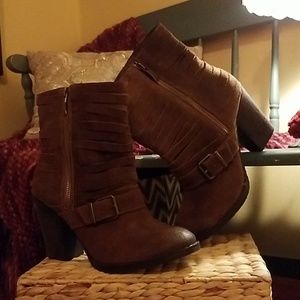 Naughty Monkey Do Re Mi bootie 8.5 (Never worn out